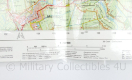 Defensie geplastificeerde stafkaart 31 Oost Utrecht - schaal 1 : 50.000 - 29 x 15 cm - origineel