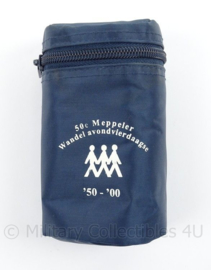 KMAR Marechaussee draagtas 50e Meppeler wandel avondvierdaagse - afmeting 13 x 7 x7 cm - origineel