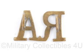 Britse Naoorlogse Schouder badge RA - 3 x 2 cm - origineel