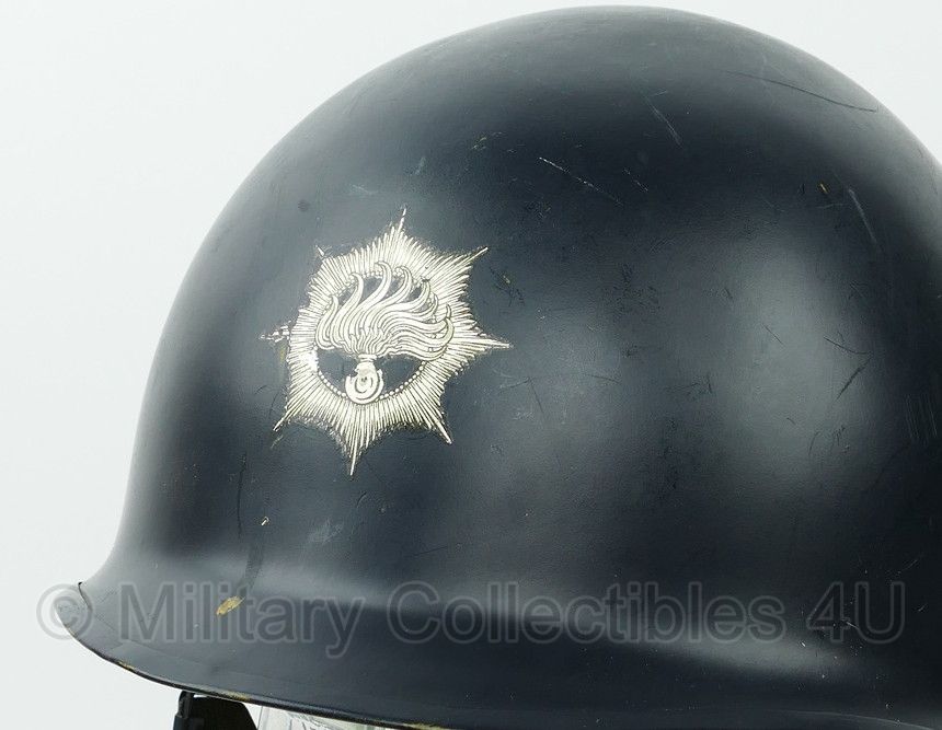 Korps Rijkspolitie ME Helm VB56 M1, met vroeg model binnenhelm - origineel