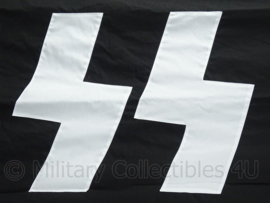 Waffen SS vlag - 150 x 90 cm - gestikte delen en dubbelzijdig (ook het zwart) - topkwaliteit