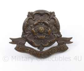 WO2 Britse cap badge The Lancashire Hussars - Maker Firmin London  - 4 x 3 cm - origineel
