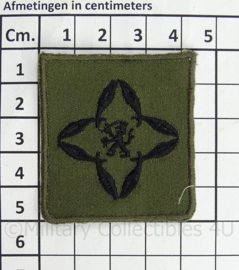 KL Landmacht borst embleem/brevet Officier Accountant - groen - afmeting 4,5 x 5 cm - origineel