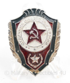 Russische  USSR Excellent Warrior badge - 4 x 3 cm - origineel