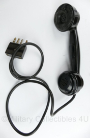 Zweedse Ericcson veldtelefoon met bakelieten kist en lederen draagriem  - 25,5 x 7,5 x 19 cm - origineel