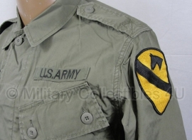 US Army Jungle Fatique jacket GROEN 1st pattern - Vietnam Oorlog replica - met insignes