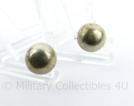Defensie vroeg model MVO schouder Adjudant stippen PAAR zilverkleurig - diameter 1,5 cm - origineel