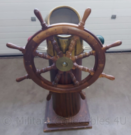 Decoratief scheepsstuur met kompas - 108 x 46 x 82 cm - origineel