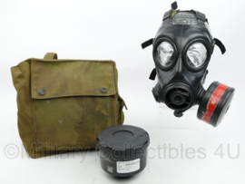 KL Nederlandse leger AMF12 gasmaskerset met oefenfilter (tegen traangas) en gevechtsfilter (tht 2029) met woodland tas - maat 2 = middel - origineel