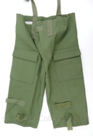 Zeldzame Defensie NBC pantalon voor kinderen van 4 tot 6 jaar - nieuw - met NSN  - origineel
