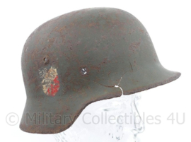 WO2 Duitse helm DD Double Decal vroeg Heer model met originele verf en decals - Battle Damage - origineel