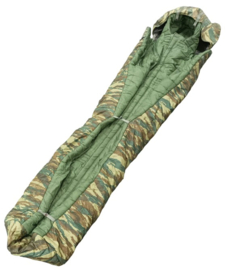 Griekse leger winterslaapzak Lizard camo - maat 2 = 170-185 cm - gebruikt - origineel