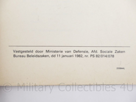 Kmar Marchaussee VS-2-1498 Militaire ambtenaren Koninklijke Landmacht en der Koninklijke Luchtmacht 1982 - 21 x 15 cm - origineel