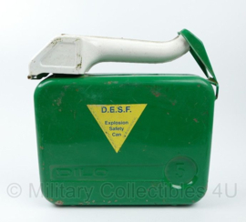 Vintage DESF Explosion Safety Can jerrycan Dilo 5 liter jaren 60- 31 x 8 x 31 cm - gebruikt - origineel