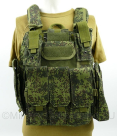 Russische Digital Flora MOLLE gevechtsvest met triple ammo pouch en utility pouches - replica