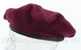 Italiaanse paratrooper baret bordeaux rood - maat 56 - gedragen - origineel