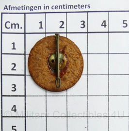 WO2 Duitse WHW Lederen Wolfsangel Speldje - diameter 3 cm - origineel