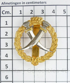 Arabisch pet insigne - maker Firmin London - 4,5 x 4 cm- origineel