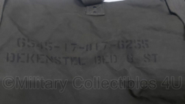 KL Nederlandse leger draagtas groot dekenstel beddengoed 1965 - 72 x 37 x 39 cm - gebruikt - origineel