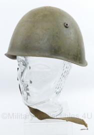Italiaanse M33 helm - origineel naoorlogs