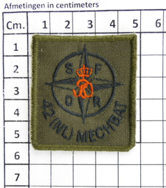 KL Nederlandse leger SFOR 42 NL MECHBAT 42 Gemechaniseerd bataljon borstembleem - met klittenband - 5 x 5 cm - origineel