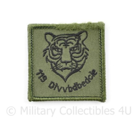 Defensie borst embleem  119 DIVVBDBEDCIE Divisie Verbindingsbedieningscompagnie - met klittenband - 5 x 5 cm - origineel