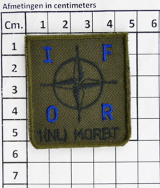 KL Nederlandse leger IFOR 1 NL MORBT Mortieropsporingsradarbatterij borstembleem - met klittenband - 5 x 5 cm - origineel
