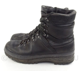 Bereiken Meer dan wat dan ook Succesvol Meindl schoenen M1 met vibram zool - gebruikt - origineel KL - maat 315M /  maat 49 - origineel | MEINDL Schoenen & legerkisten | Military Collectibles  4U