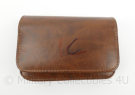 Bruine lederen koppeltas - 11 x 7½ x 3½ cm - origineel