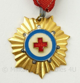 Hongaarse medaille set van Verdienste voor het Rode Kruis in origineel doosje - diameter 3½ cm - origineel