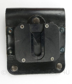 Britse Politie klickfast belt attachment - 11 x 9½ x 4 cm - origineel