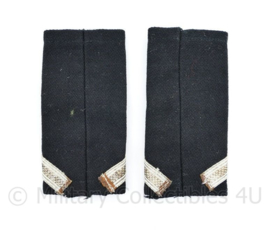 Kmar Marechaussee vorig model epauletten zwart wollig  - 10,5 x 5 cm - origineel
