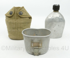 WO2 US Army veldfles set - aluminium fles 1942, aluminium beker 1941 en khaki hoes 1942 - origineel