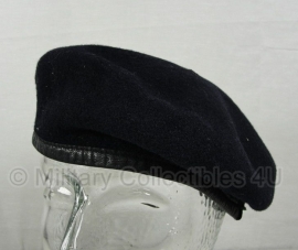 Britse leger baret gebruikt - donkerblauw - maat 51 t/m 54 cm - origineel