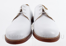 KM Koninklijke Marine Tropen schoenen wit "Defensie" Leren zool , rubber inzet- zeldzaam - nieuw  - maat 9m = 44M  - origineel