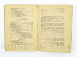 Handleiding Reglement Betreffende de Krijgstucht 1931 - afmeting 10 x 15 cm - origineel
