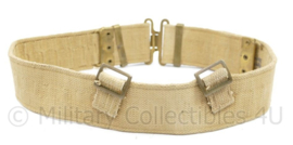 Wo2 Britse P37 Koppel khaki Webbing - BATA 1943- messing gespen - 87 x 5,5 cm - origineel