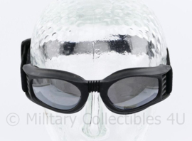 Zwembril ook gebruikt door Korps Mariniers - 4,5 x 7 x 1,5 cm - origineel