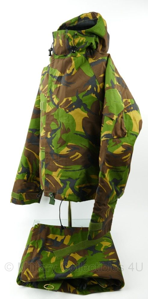 KL M2000 NBC parka en NBC broek woodland - jas maat M/R, broek maat M/S - licht gedragen - origineel