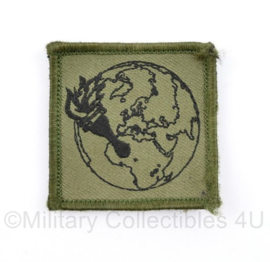 Defensie borst embleem Inlichtingen en Veiligheid In Tenebris Lucens  - met klittenband - 5 x 5 cm - origineel