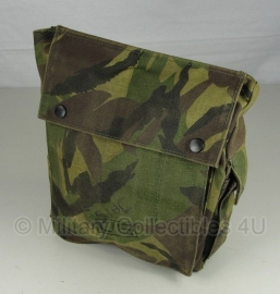 KL Nederlandse leger AMF12 gasmaskertas - woodland camo - origineel