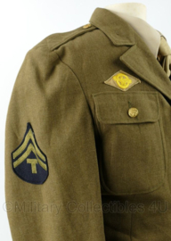 WO2 US Army Technician 5th grade Class A jacket december 1940 - maat 34R = NL maat 44 regular - origineel