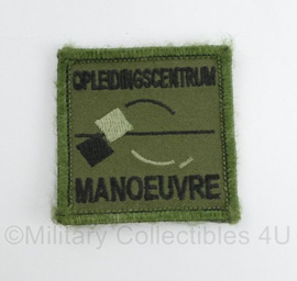 Defensie borst embleem  Opleidingscentrum Manoeuvre - met klittenband - 5 x 5 cm - origineel