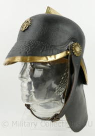 Nederlandse vintage lederen brandweerhelm met kam en nekflap - maat 57 - origineel