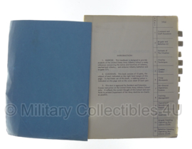 Army Infantry school 'Operations and training handbook' 1967 - 1st edition - origineel