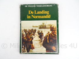 Naslagwerk over WO2, set van 3 boeken - Landing Normandie, Slag om Arnhem en De Bevrijding - origineel