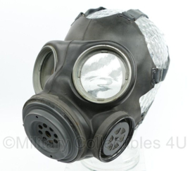 WO2 Britse MKII Lightweight Gas mask met filter en draagtas - origineel