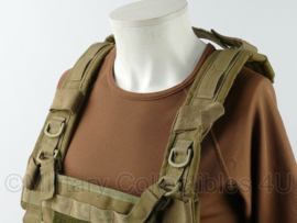 Warrior Assault Systems MOLLE chestrig Coyote - gedragen - origineel