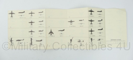 British Silhouettes of Aircraft on the Joint Services Aircraft Recognition Training List Low Altitude handboek - 22 x 11,5 cm - origineel