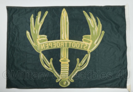 Defensie Stoottroepen vlag - 97 x 64 cm - licht gebruikt - origineel